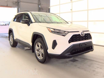 2023 Toyota RAV4 XLE - miniatura 3