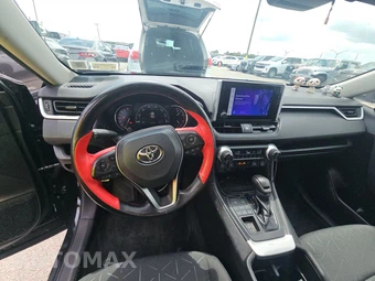 2023 Toyota RAV4 XLE - miniatura 11