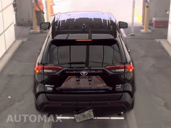 2023 Toyota RAV4 XLE - miniatura 5