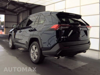 2023 Toyota RAV4 XLE - miniatura 6