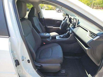 2023 Toyota RAV4 XLE - miniatura 18
