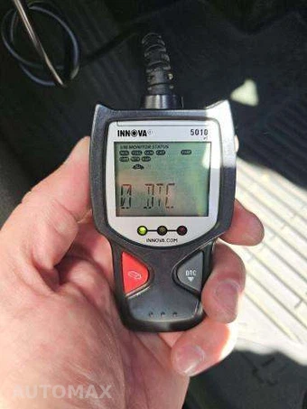 2023 Toyota RAV4 XLE - miniatura 23