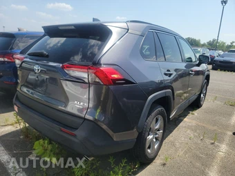 2023 Toyota RAV4 XLE – miniatura 4