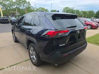 2023 Toyota RAV4 XLE - miniatura 2