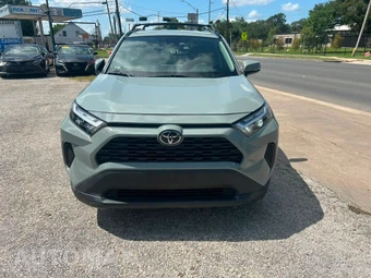 2023 Toyota RAV4 XLE - miniatura 16