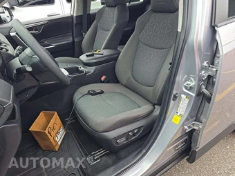 2023 Toyota RAV4 XLE – miniatura 22