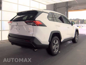 2023 Toyota RAV4 XLE - miniatura 4