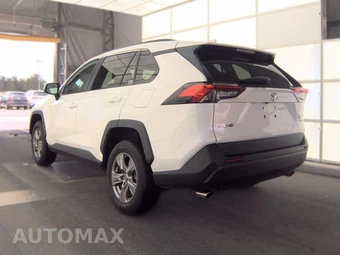 2023 Toyota RAV4 XLE - miniatura 6