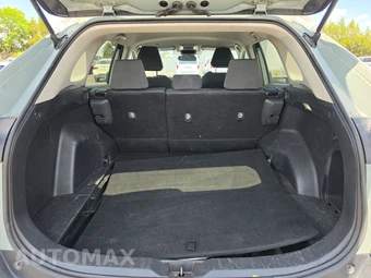 2023 Toyota RAV4 XLE - miniatura 16