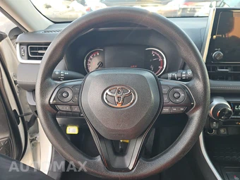 2023 Toyota RAV4 XLE - miniatura 10