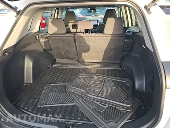 2023 Toyota RAV4 XLE - miniatura 16