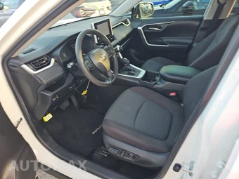 2023 Toyota RAV4 XLE - miniatura 7