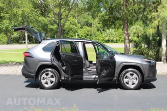 2023 Toyota RAV4 XLE - miniatura 17