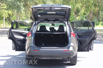 2023 Toyota RAV4 XLE - miniatura 20