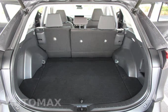 2023 Toyota RAV4 XLE - miniatura 48