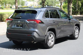2023 Toyota RAV4 XLE - miniatura 6