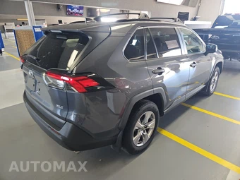 2023 Toyota RAV4 XLE - miniatura 4