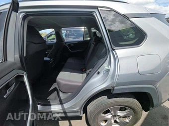 2023 Toyota RAV4 XLE - miniatura 13