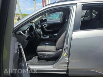 2023 Toyota RAV4 XLE - miniatura 6