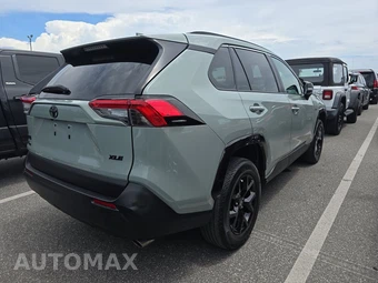 2023 Toyota RAV4 XLE - miniatura 4