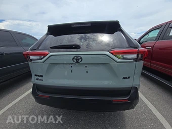 2023 Toyota RAV4 XLE - miniatura 5