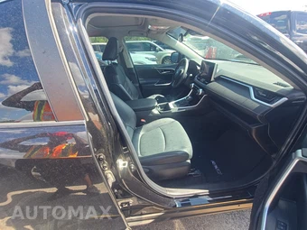 2023 Toyota RAV4 XLE Premium – miniatura 8