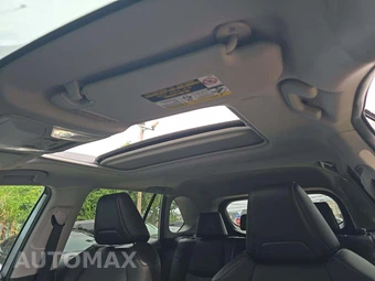 2023 Toyota RAV4 XLE Premium - miniatura 11
