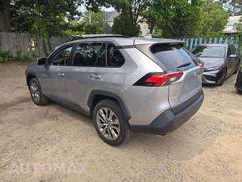 2023 Toyota RAV4 XLE Premium - miniatura 2