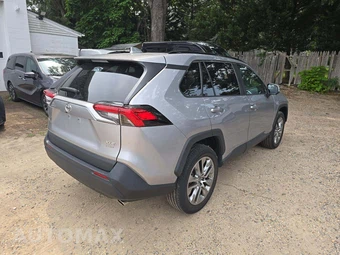 2023 Toyota RAV4 XLE Premium - miniatura 3