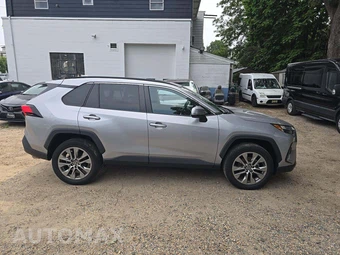 2023 Toyota RAV4 XLE Premium - miniatura 4