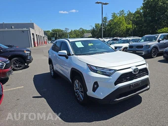 2023 Toyota RAV4 XLE Premium - miniatura 4
