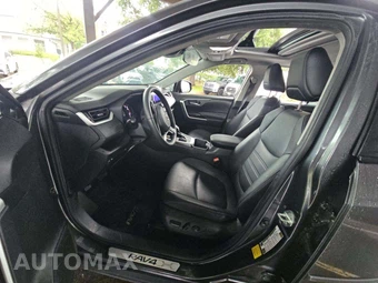 2023 Toyota RAV4 XLE Premium – miniatura 6