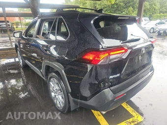 2023 Toyota RAV4 XLE Premium - miniatura 2