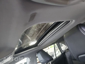 2023 Toyota RAV4 XLE Premium – miniatura 14