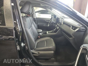 2023 Toyota RAV4 XLE Premium – miniatura 8