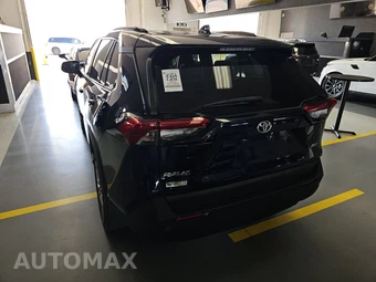 2023 Toyota RAV4 XLE Premium - miniatura 5