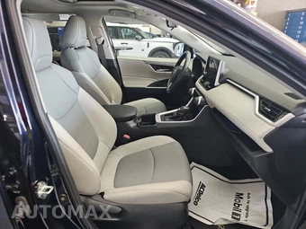 2023 Toyota RAV4 XLE Premium - miniatura 8