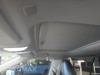 2023 Toyota RAV4 XLE Premium - miniatura 18