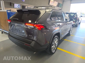 2023 Toyota RAV4 XLE Premium - miniatura 4