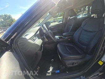 2023 Toyota RAV4 XLE Premium - miniatura 3