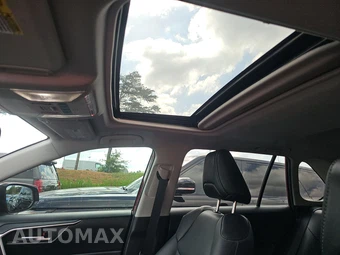 2023 Toyota RAV4 XLE Premium - miniatura 17