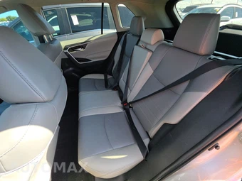 2023 Toyota RAV4 XLE Premium - miniatura 13