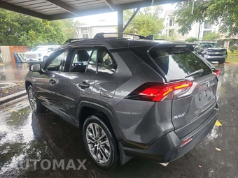 2023 Toyota RAV4 XLE Premium - miniatura 2