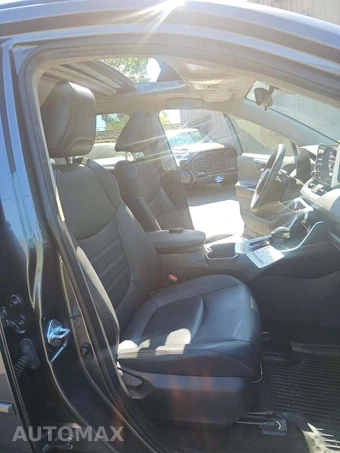 2023 Toyota RAV4 XLE Premium - miniatura 15