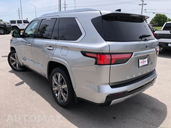 2023 Toyota Sequoia Capstone - miniatura 5