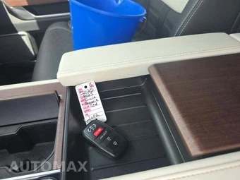 2023 Toyota Sequoia Capstone – miniatura 5
