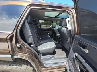 2023 Toyota Sequoia Limited – miniatura 14