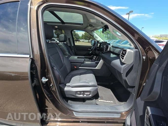 2023 Toyota Sequoia Limited – miniatura 16