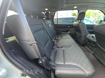 2023 Toyota Sequoia Limited - miniatura 17