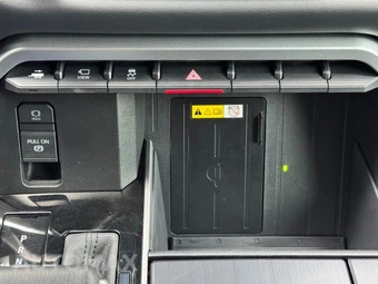 2023 Toyota Sequoia Platinum - miniatura 30